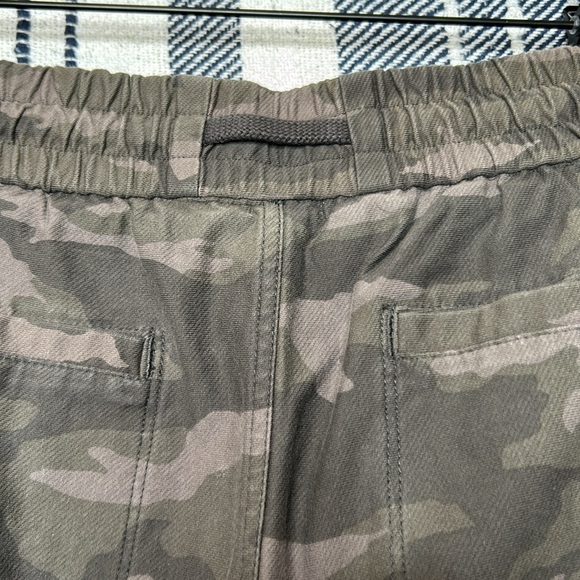 Athleta Camo Farallon Jogger - Picture 5 of 5